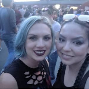 Meet your Posher, Katelyn